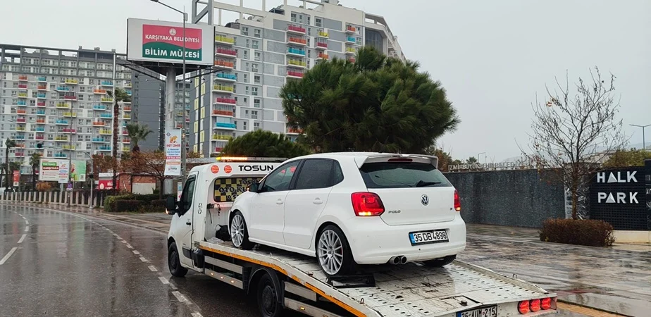 Karşıyaka Oto Çekici